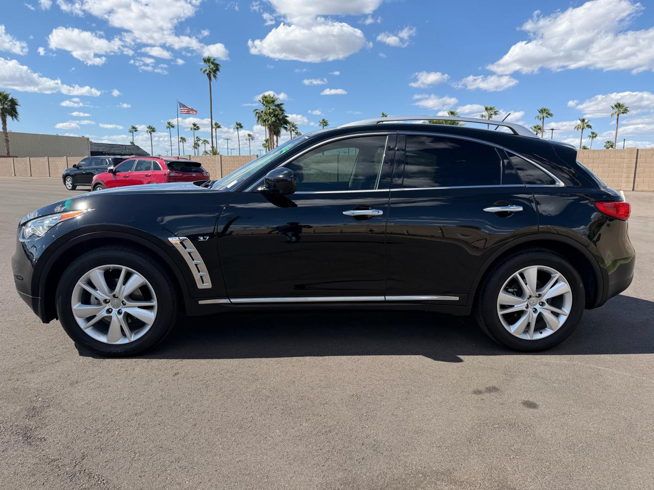 Infiniti QX70 Base 2015