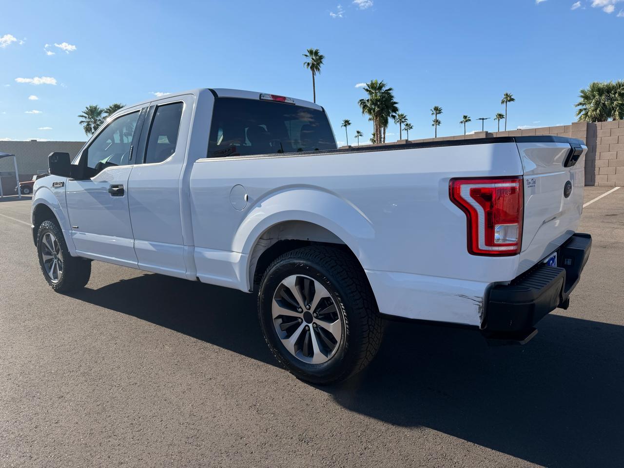 Ford F-150 2WD SuperCab 145" XL 2017