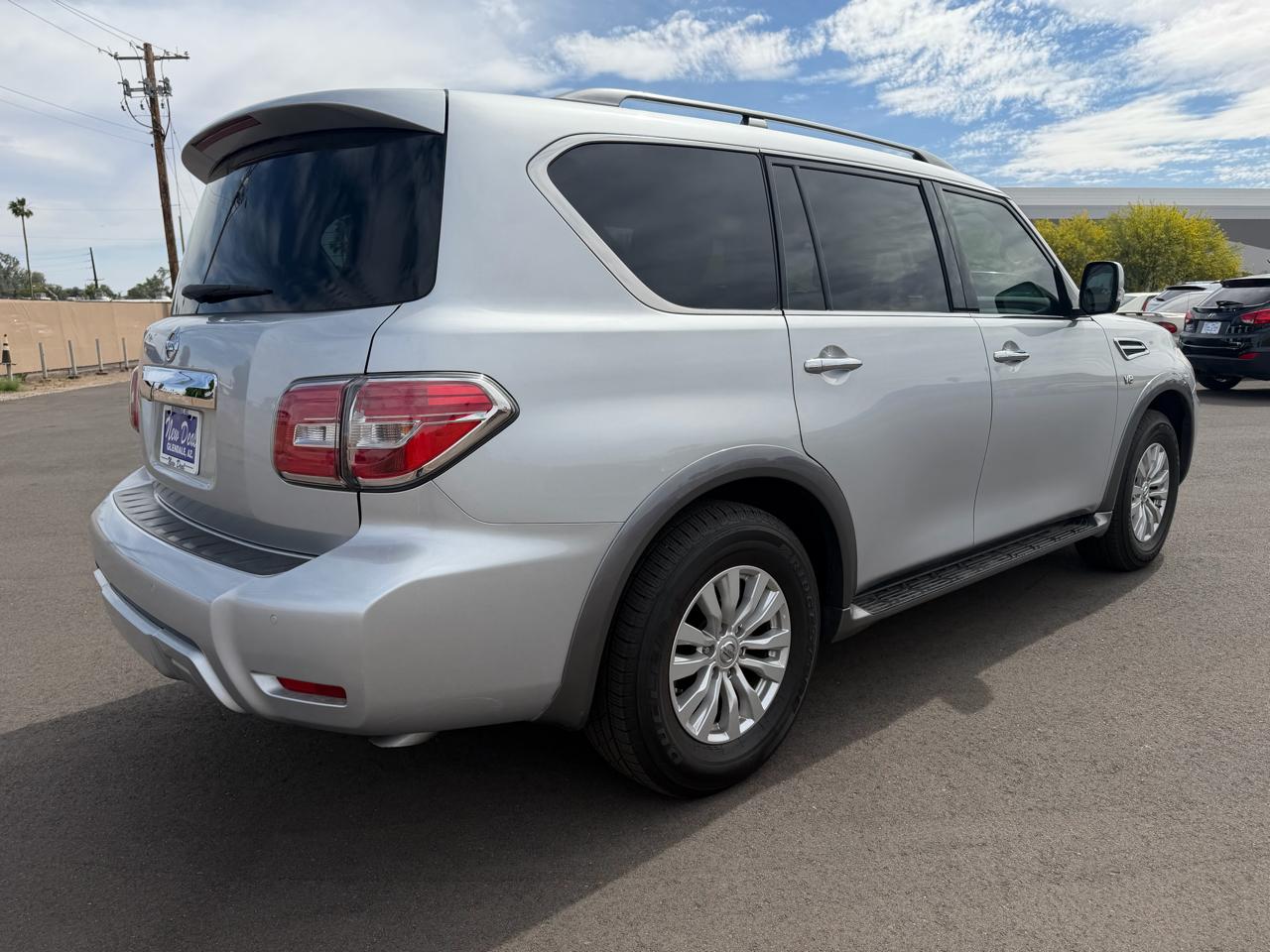 Nissan Armada Platinum 2WD 2017