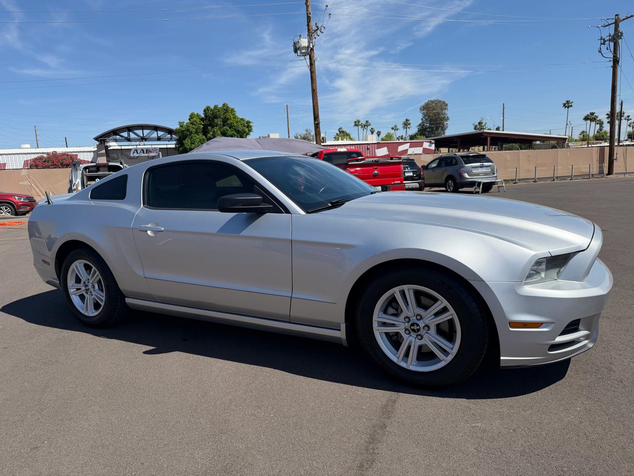 Ford Mustang V6 Coupe 2013