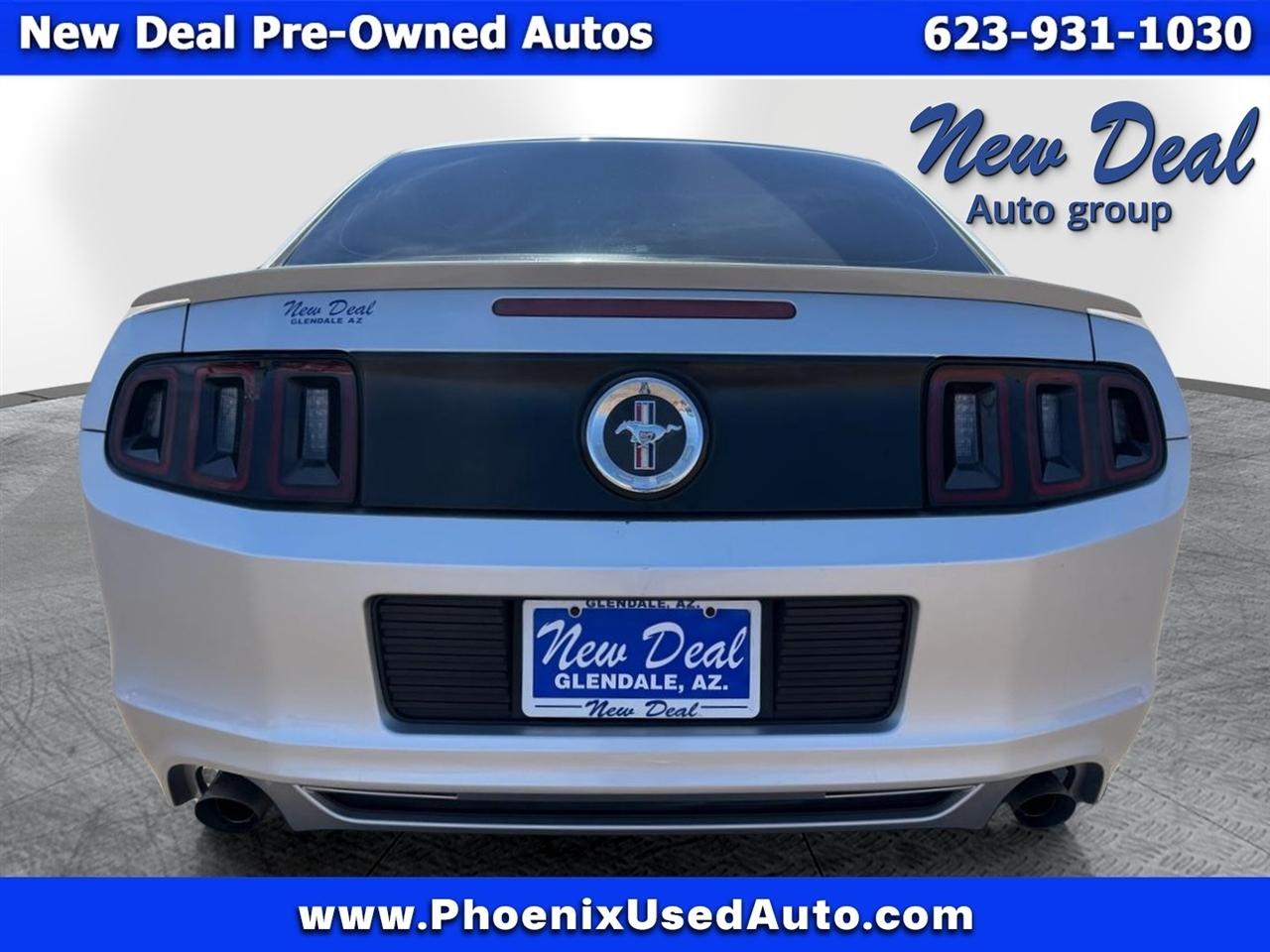 Ford Mustang V6 Coupe 2013