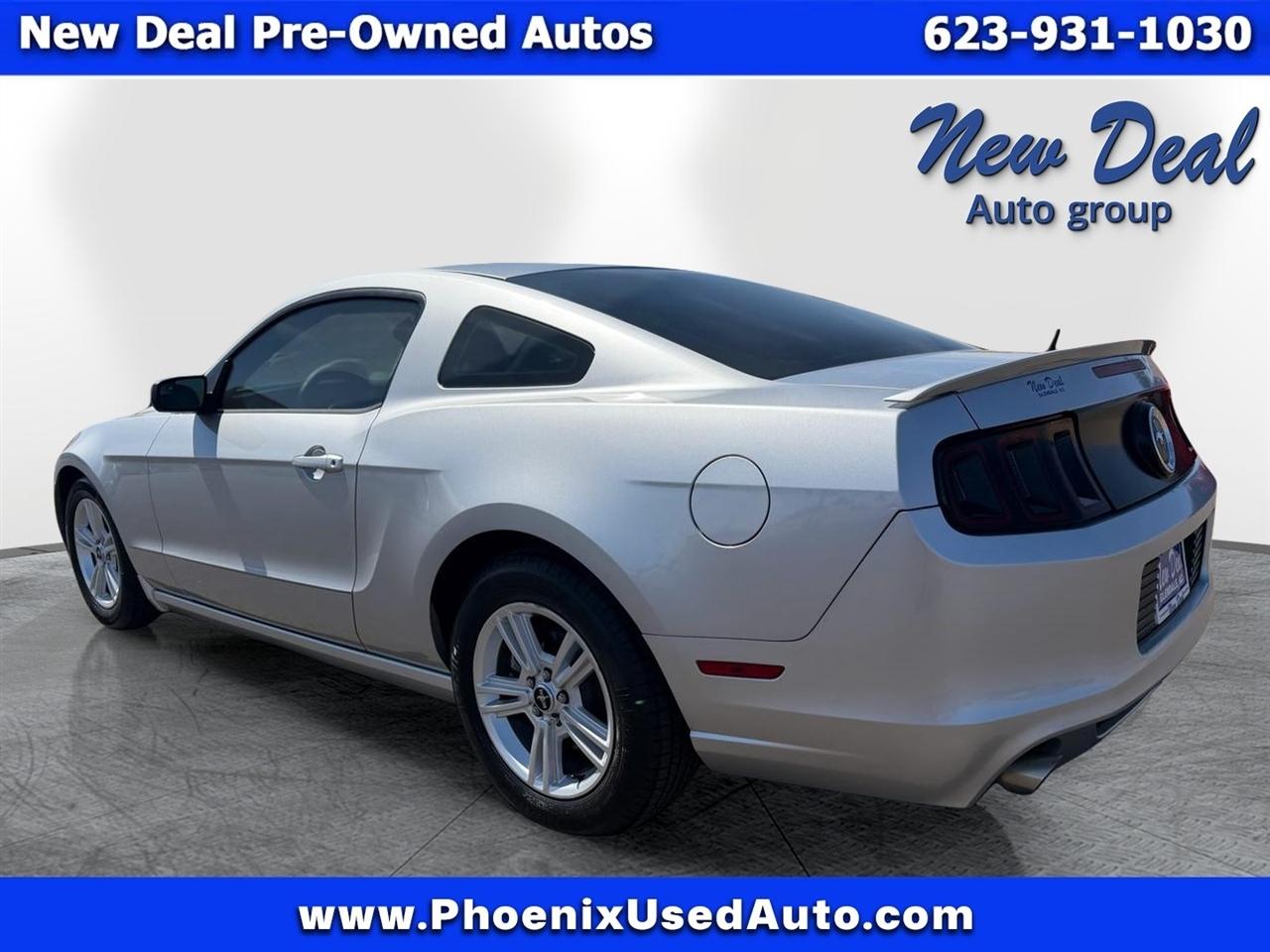 Ford Mustang V6 Coupe 2013