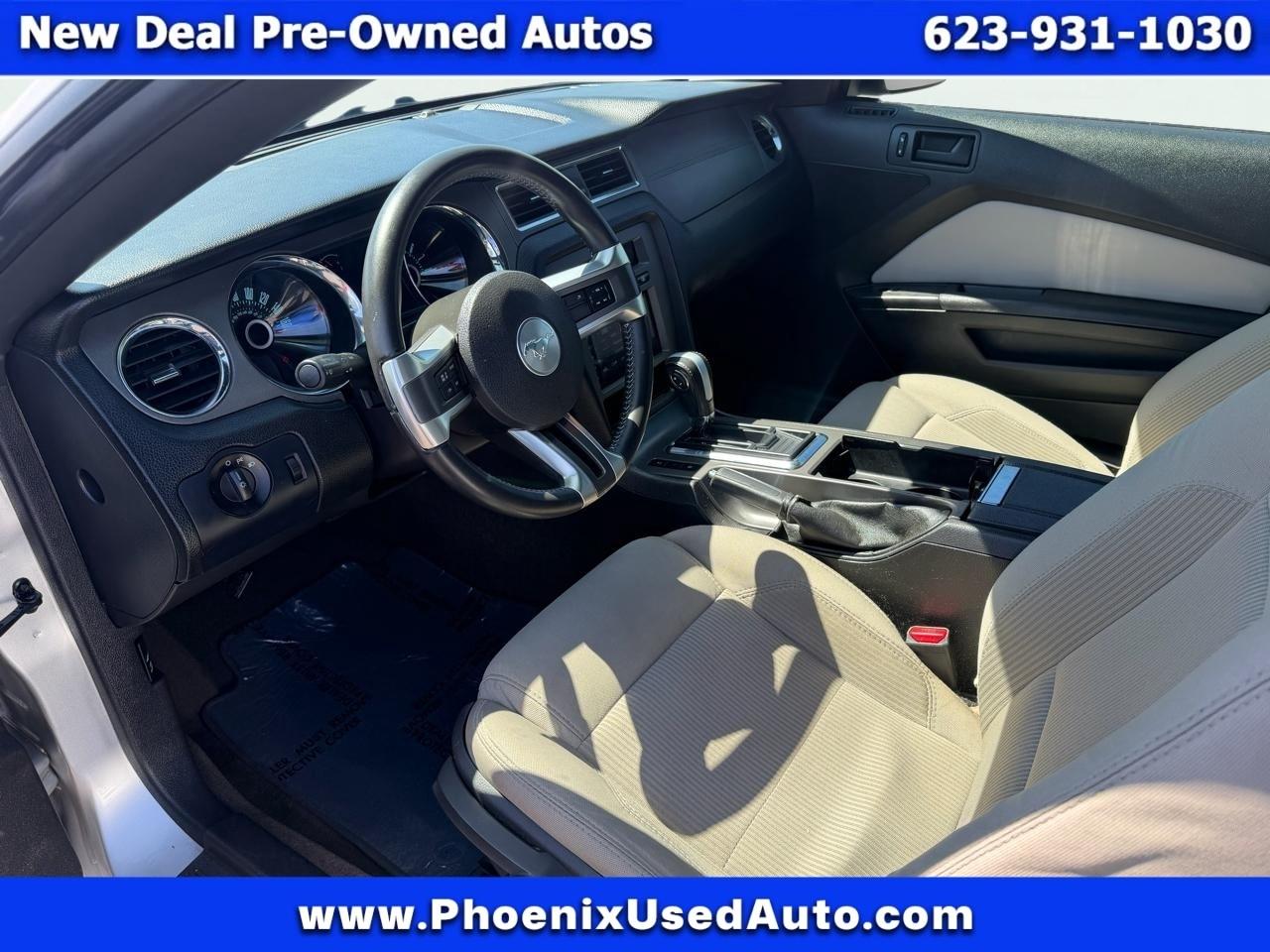 Ford Mustang V6 Coupe 2013