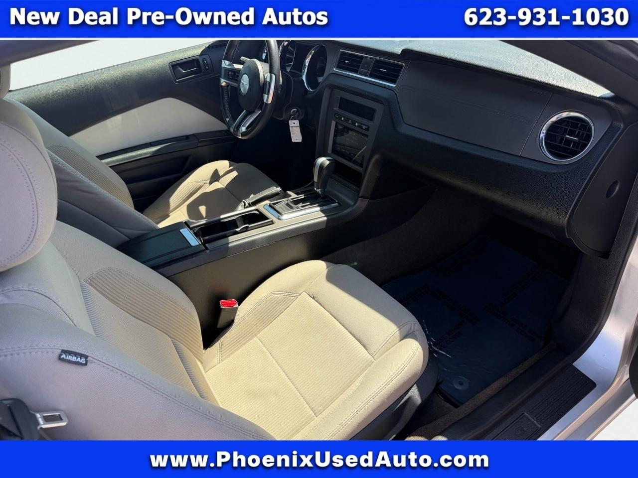 Ford Mustang V6 Coupe 2013