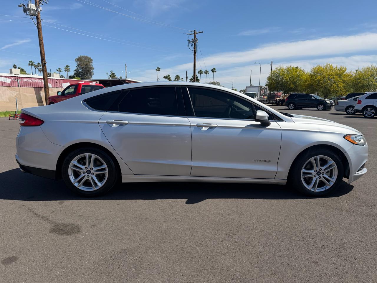 Ford Fusion Hybrid SE 2018