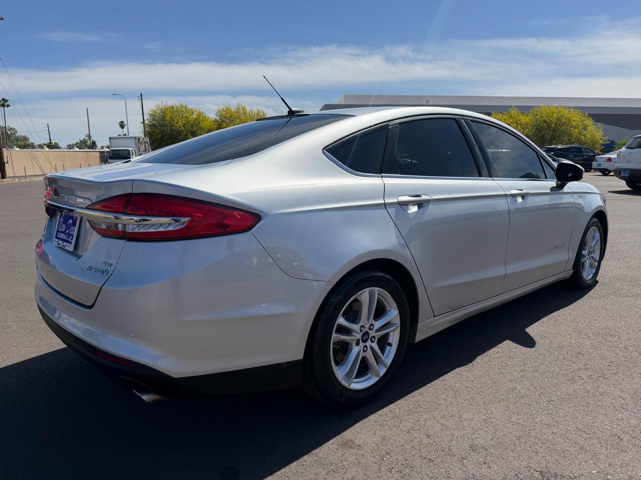 Ford Fusion Hybrid SE 2018