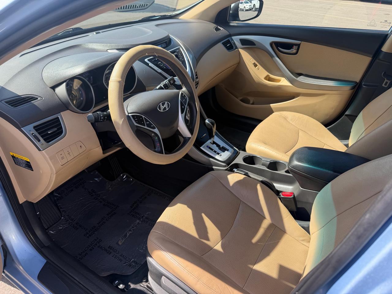 Hyundai Elantra Limited 2012