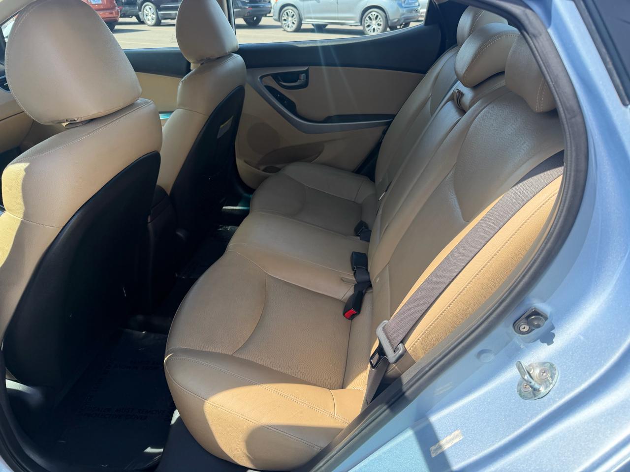 Hyundai Elantra Limited 2012