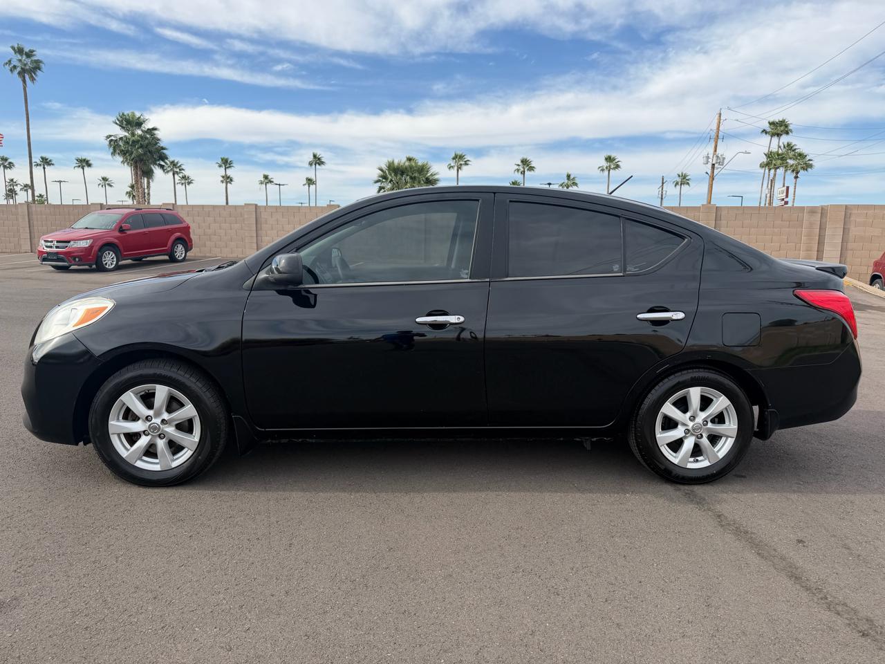 Nissan Versa 1.6 S Plus 2014