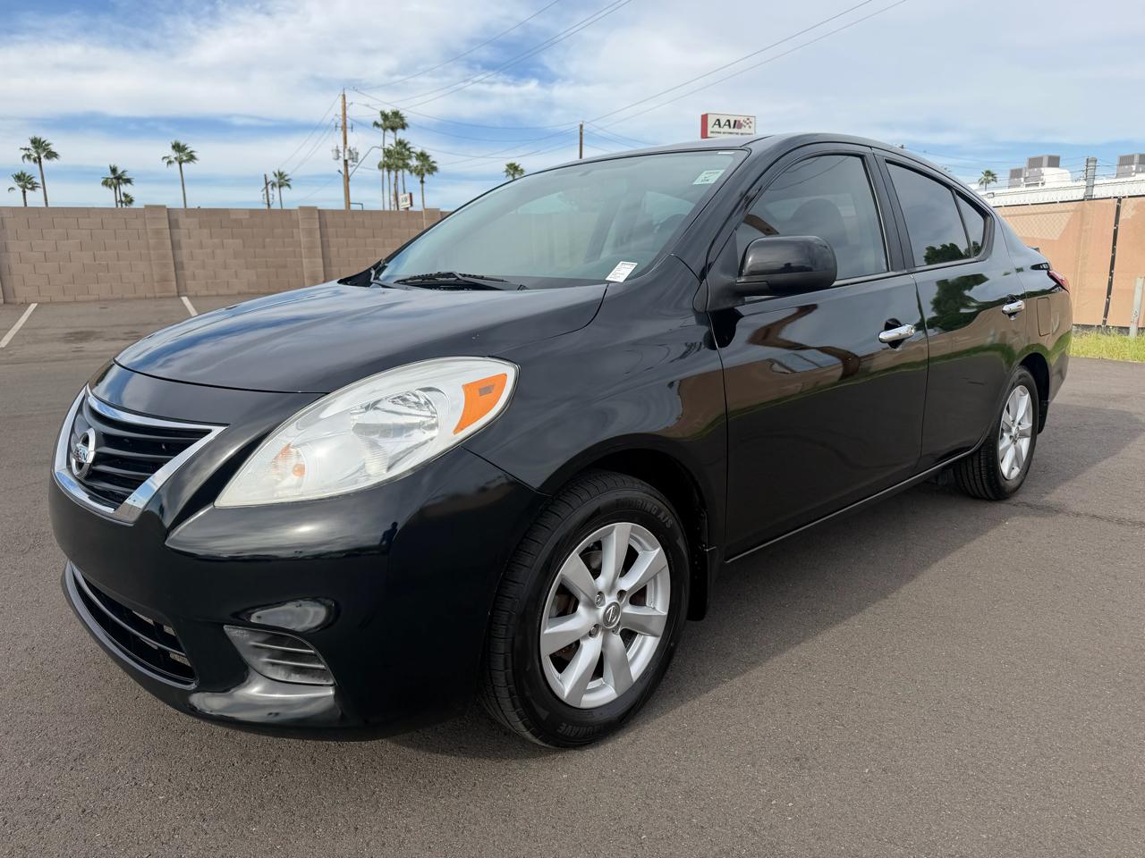 Nissan Versa 1.6 S Plus 2014