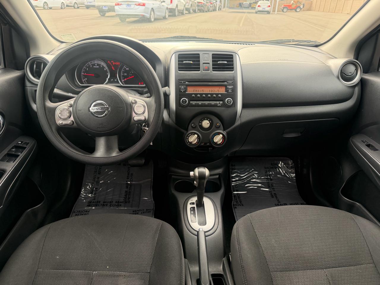 Nissan Versa 1.6 S Plus 2014