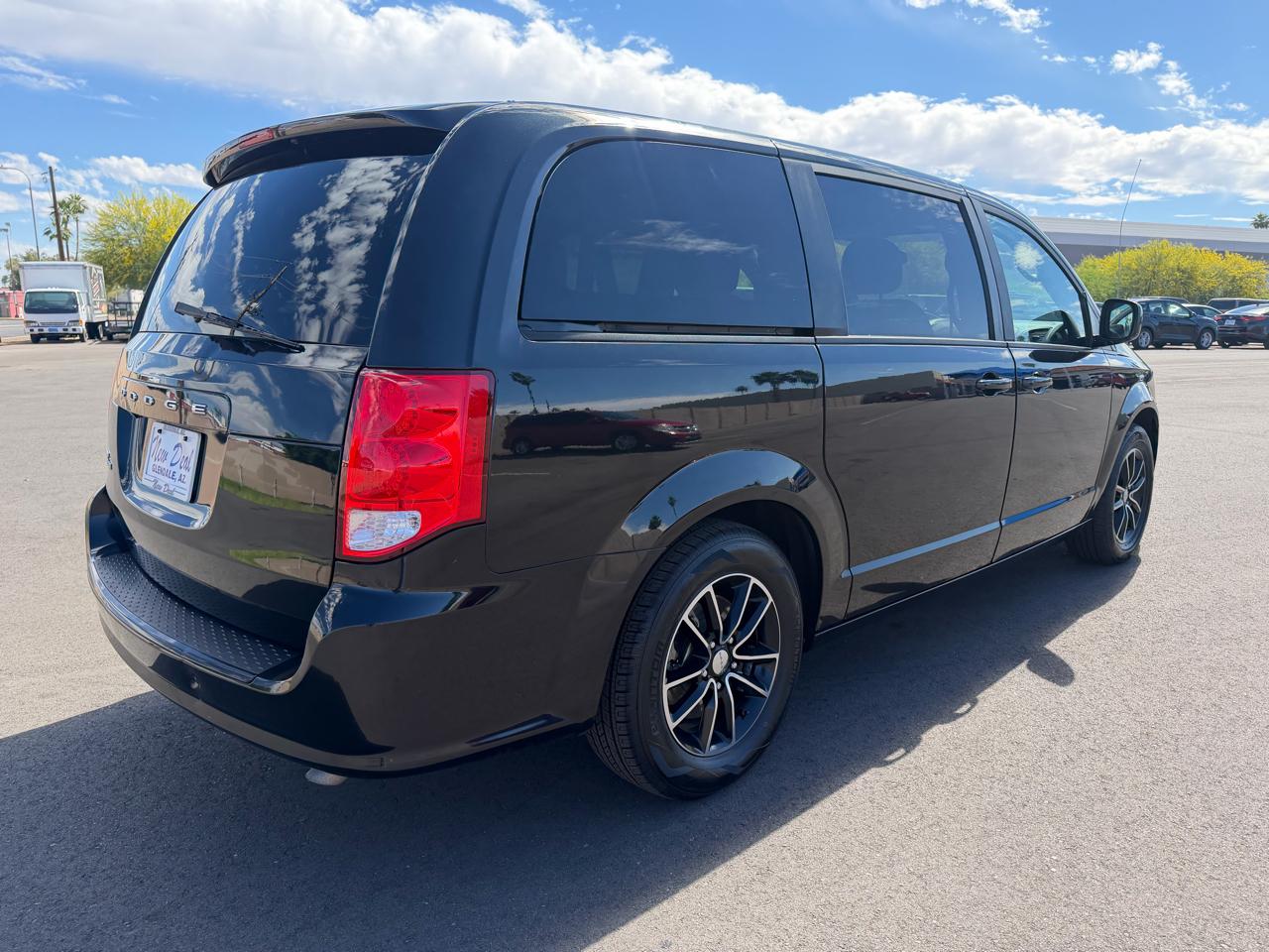 Dodge Grand Caravan SE 2018