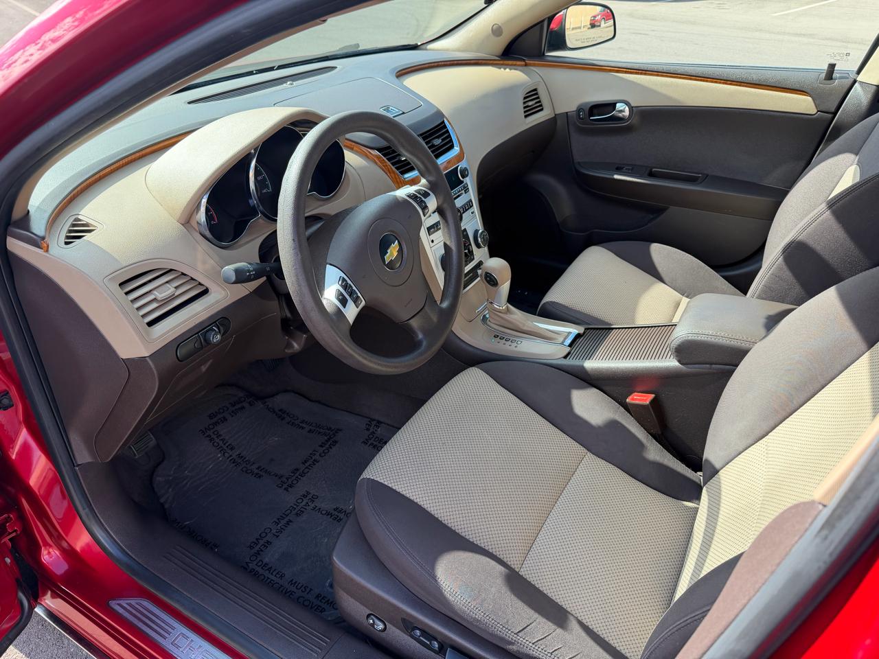 Chevrolet Malibu 1LT 2012