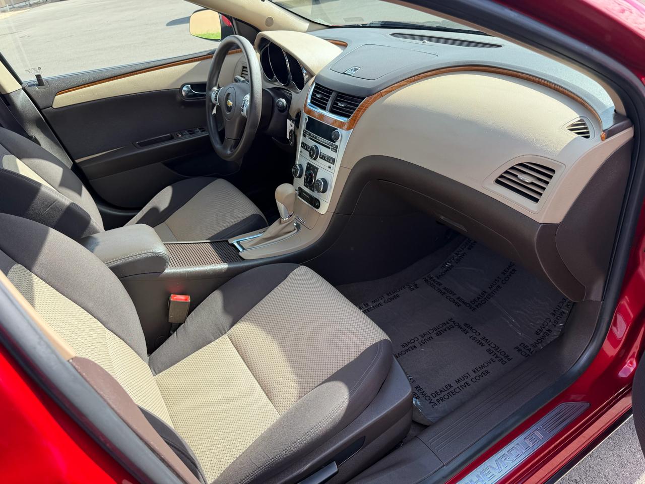 Chevrolet Malibu 1LT 2012