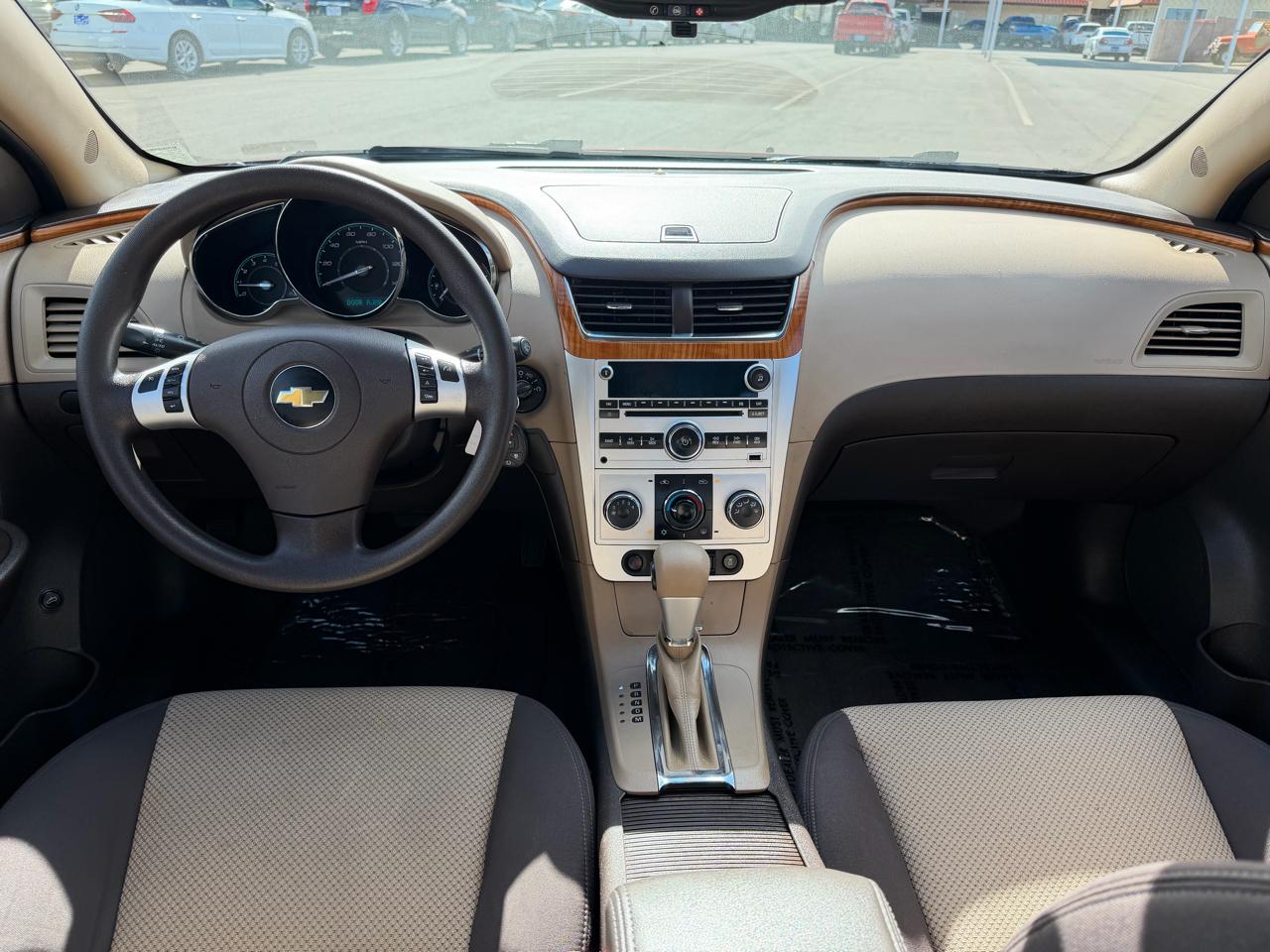 Chevrolet Malibu 1LT 2012