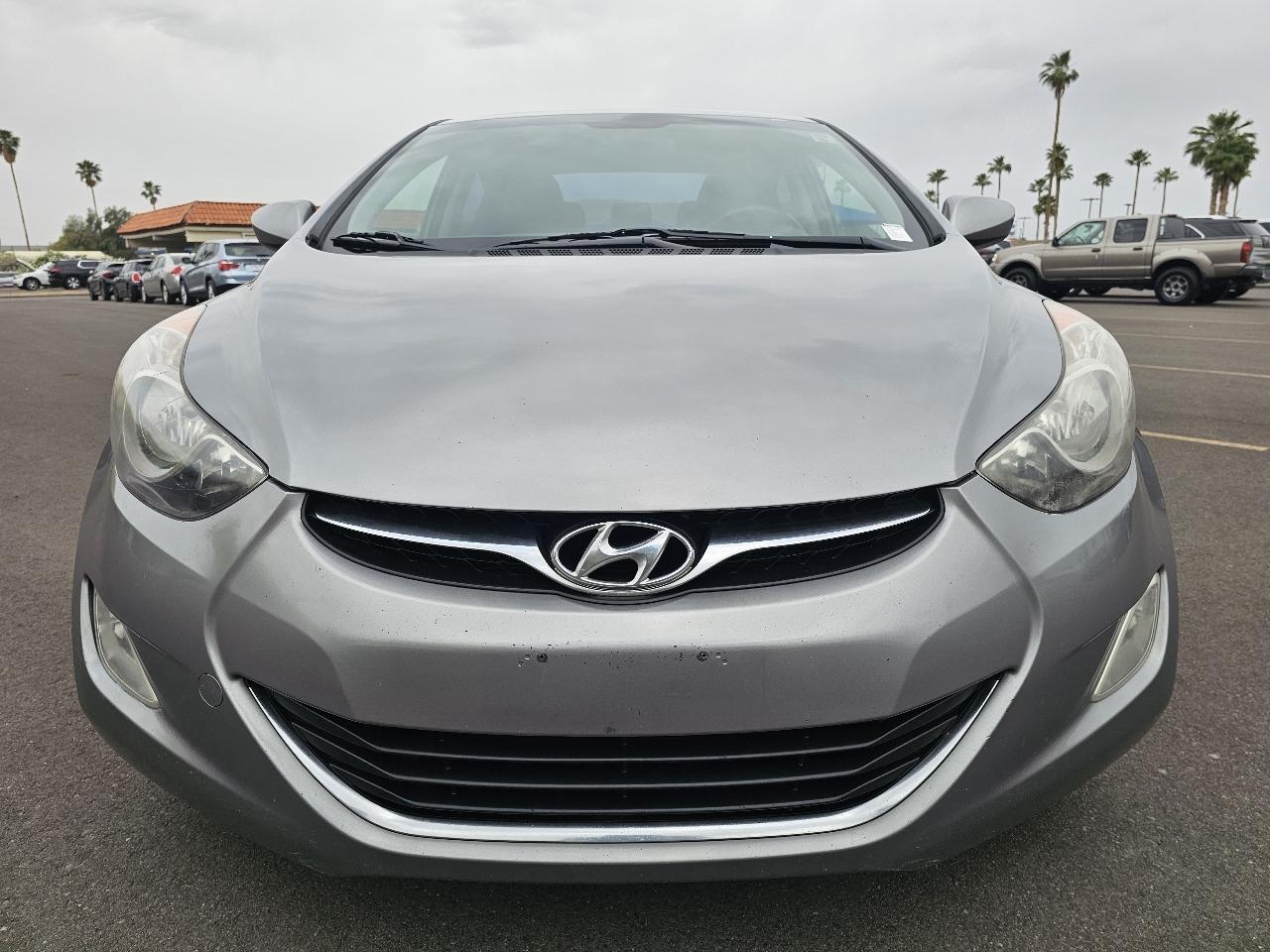 Hyundai Elantra Limited 2012