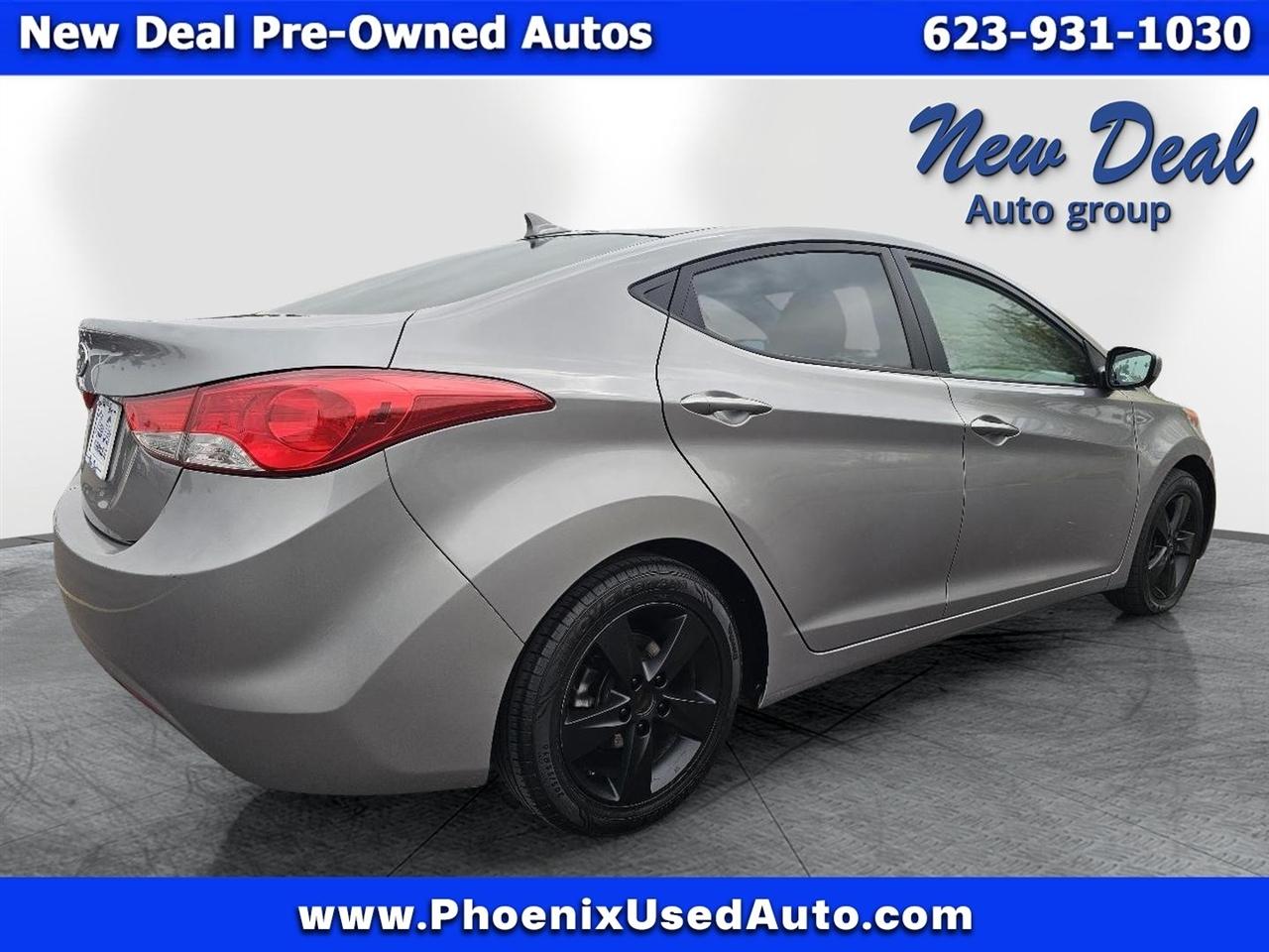 Hyundai Elantra Limited 2012