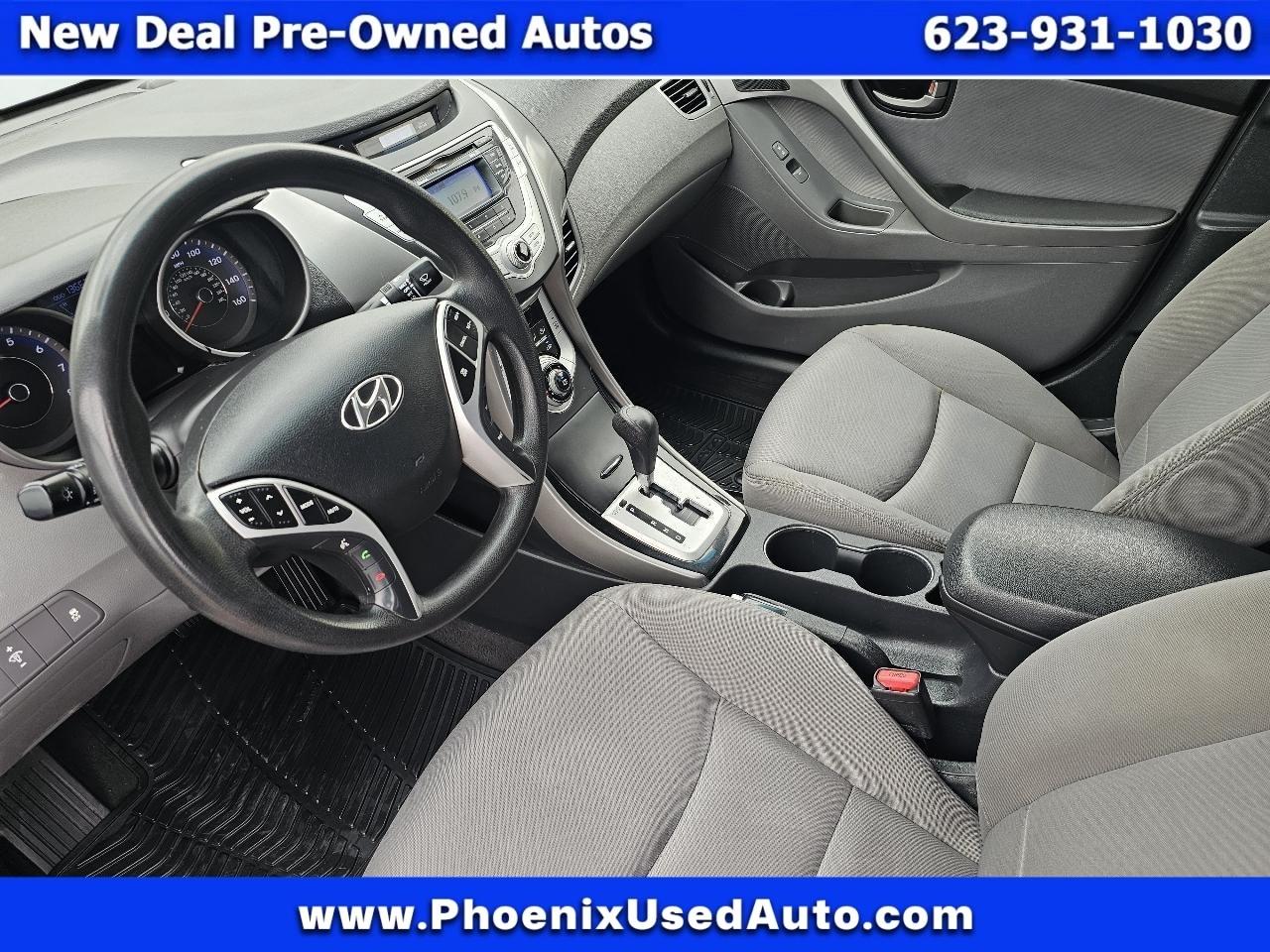 Hyundai Elantra Limited 2012
