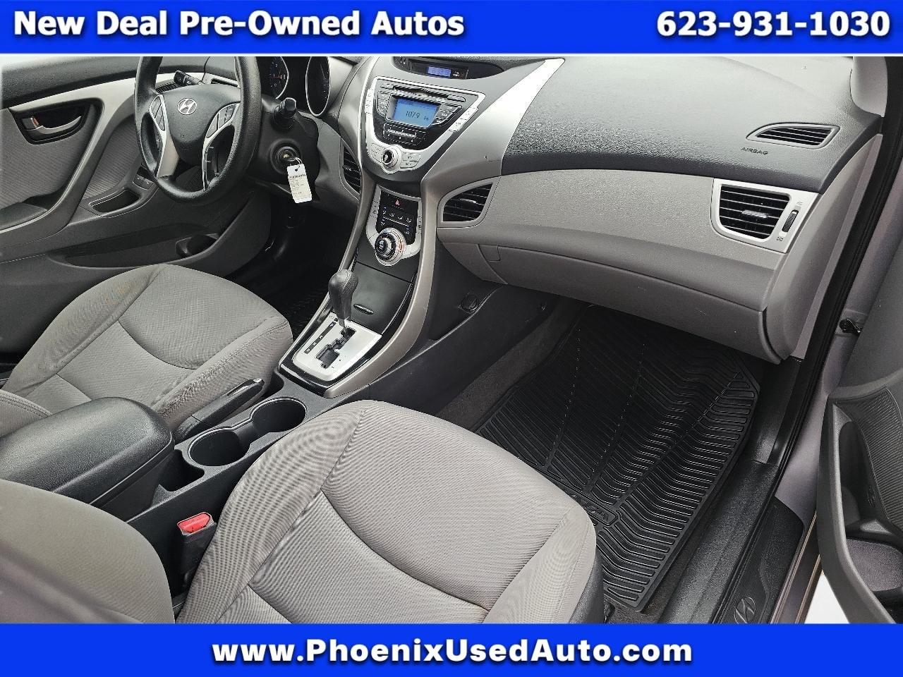 Hyundai Elantra Limited 2012