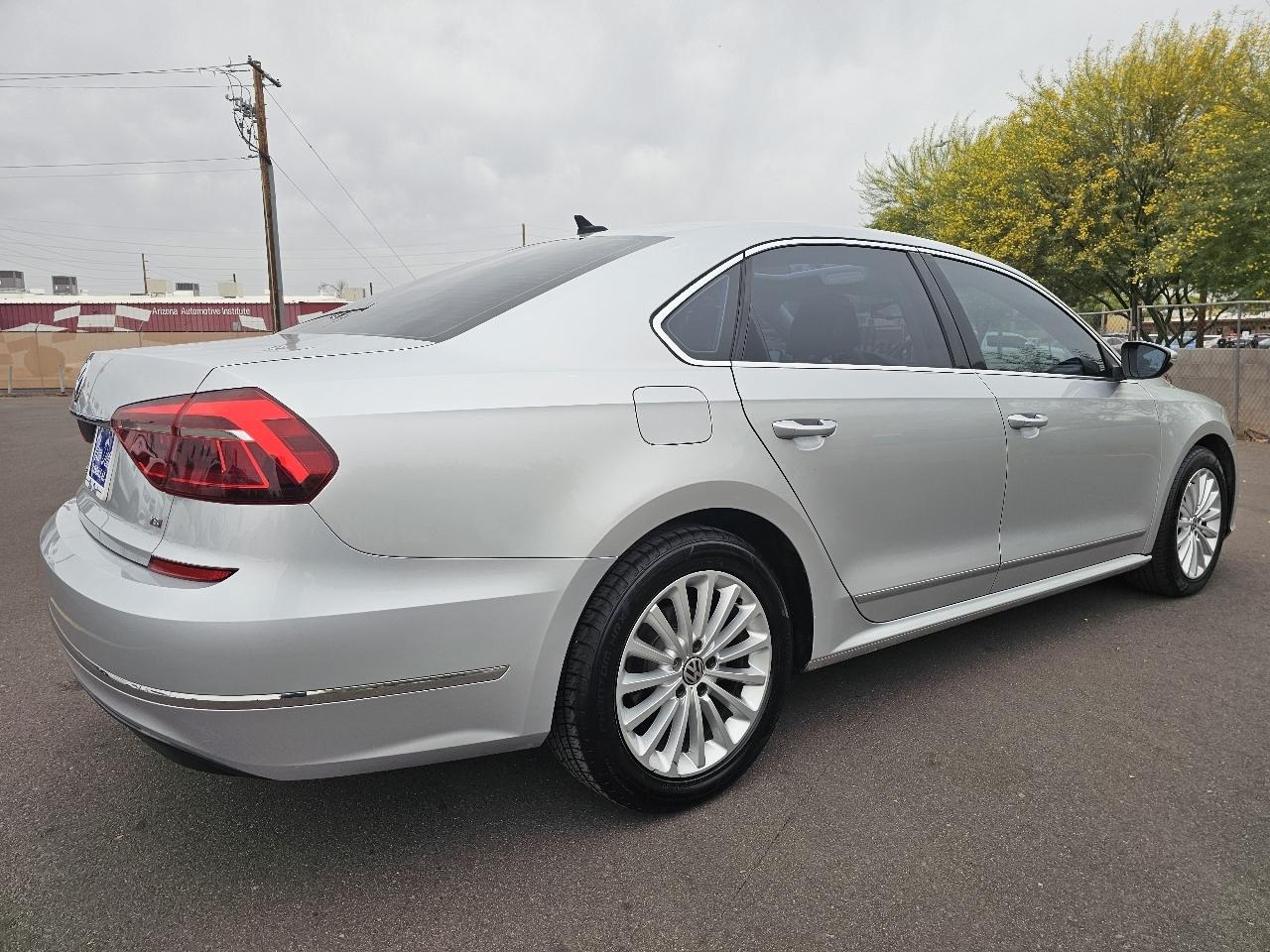 Volkswagen Passat S 2018