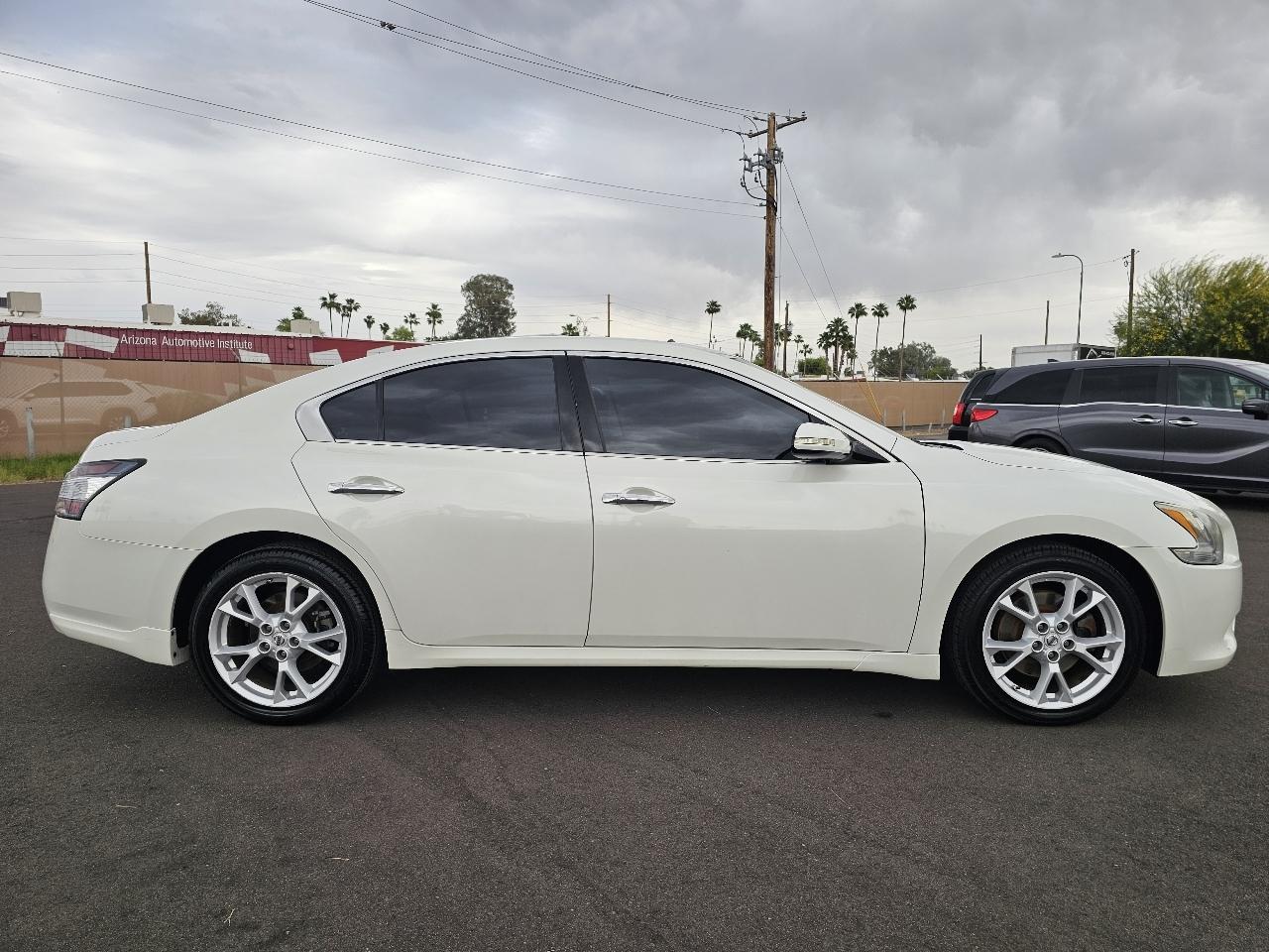 Nissan Maxima SV 2014