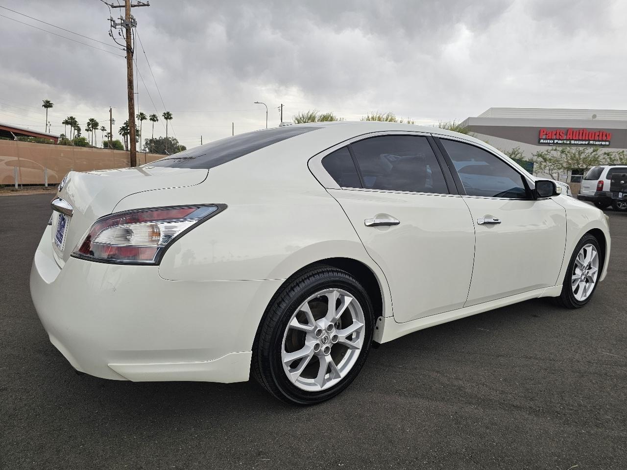 Nissan Maxima SV 2014