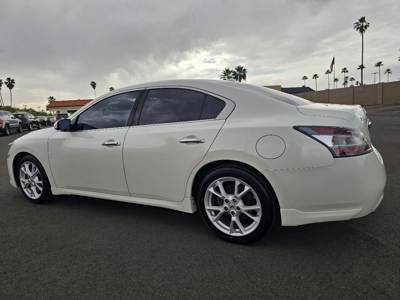 Nissan Maxima SV 2014
