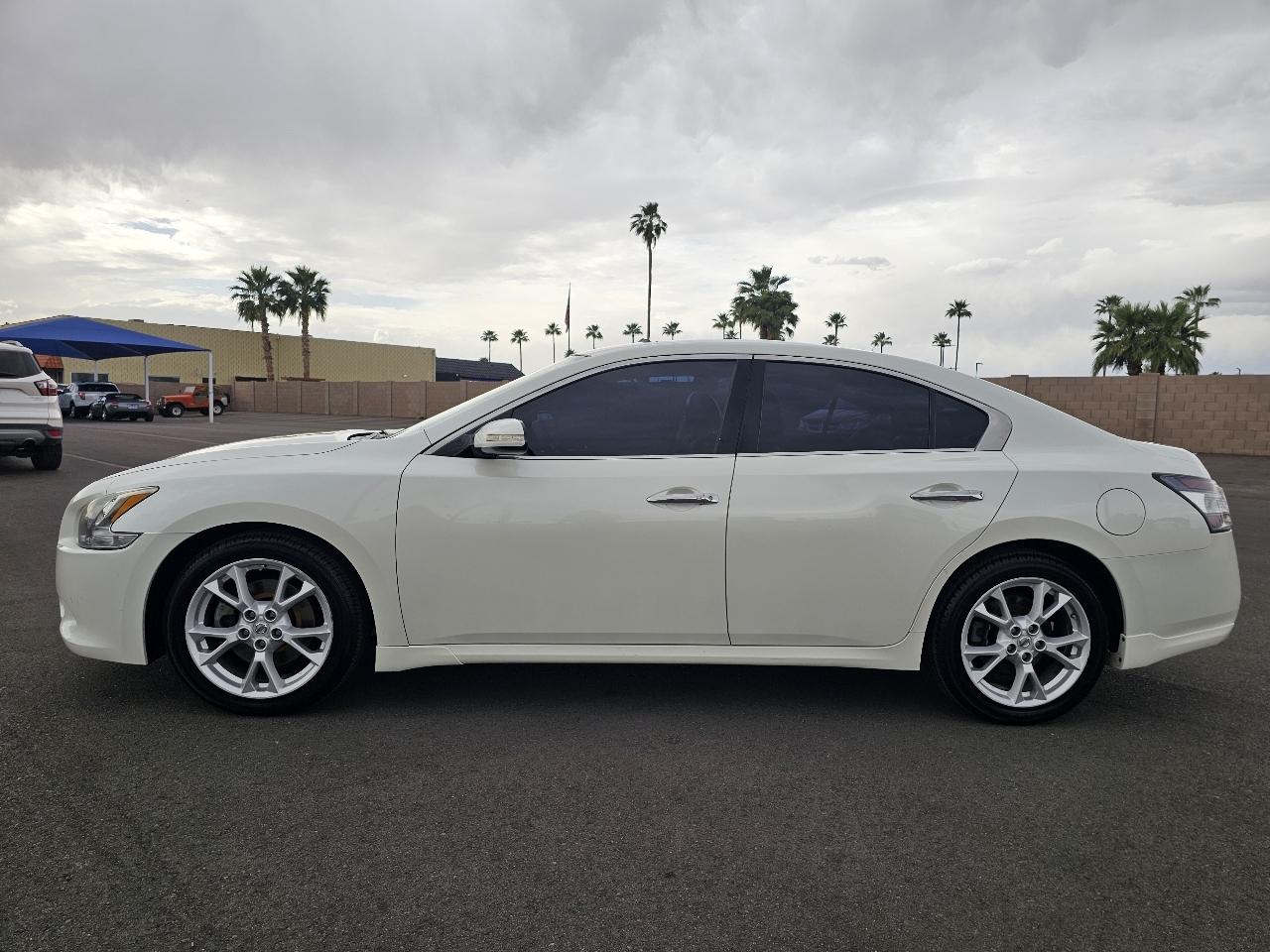 Nissan Maxima SV 2014