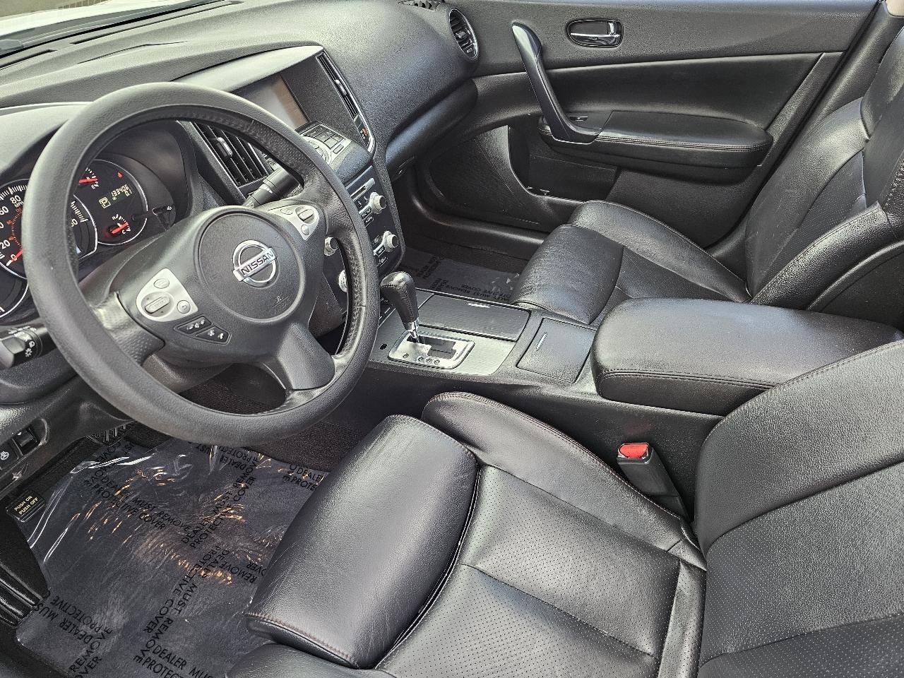 Nissan Maxima SV 2014