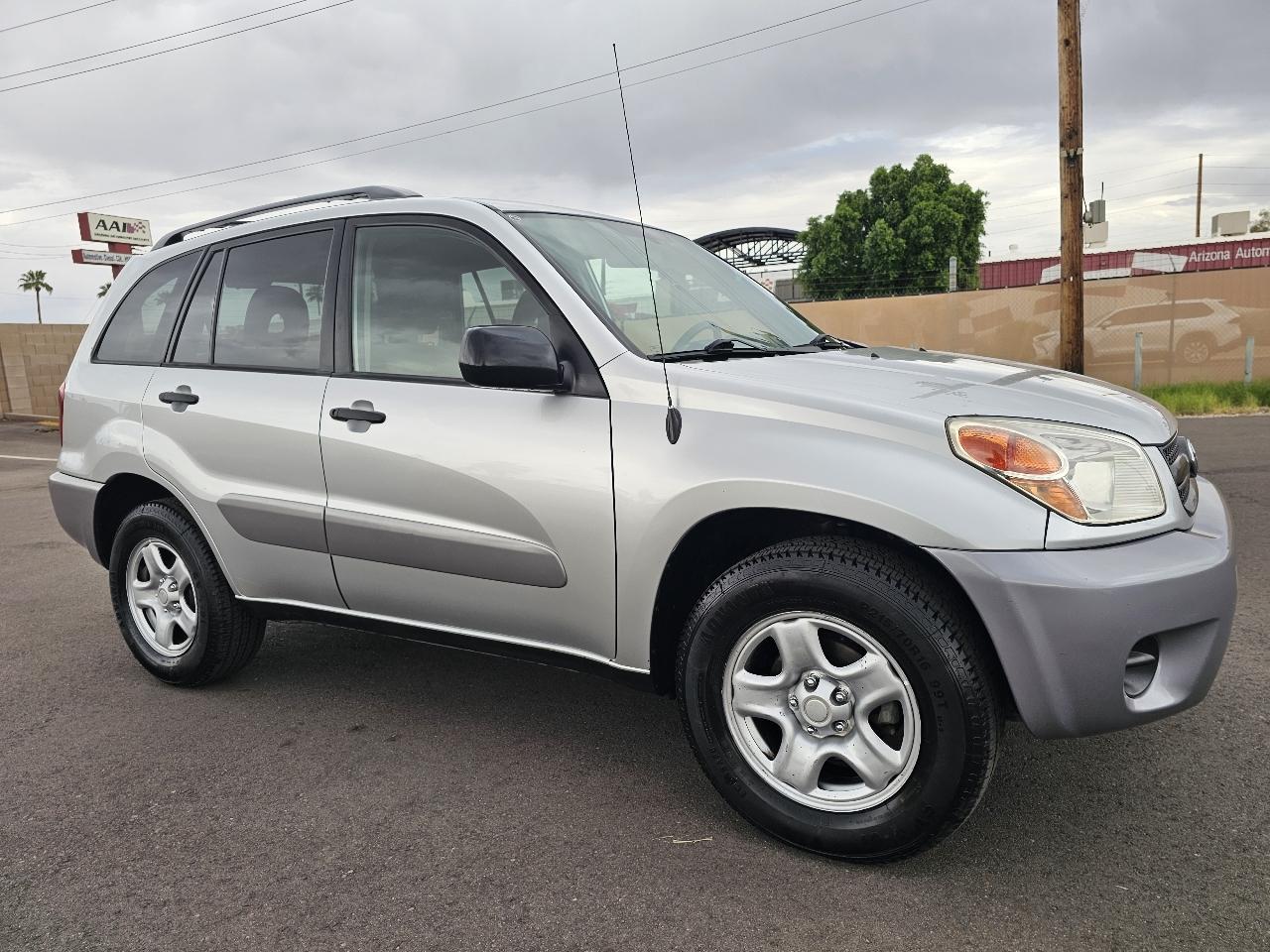 Toyota RAV4 2WD 2004