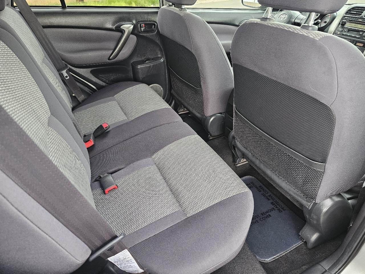 Toyota RAV4 2WD 2004