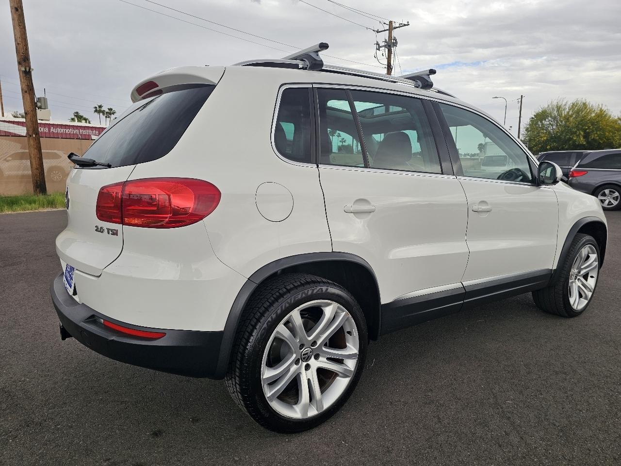Volkswagen Tiguan S 2013