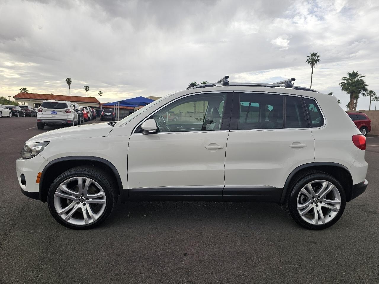 Volkswagen Tiguan S 2013