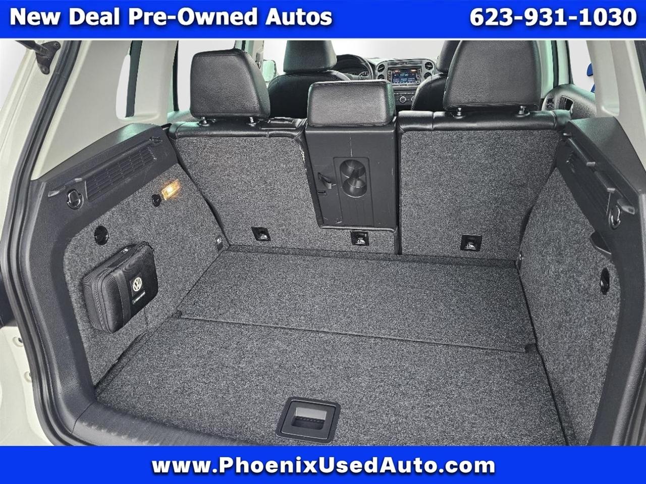 Volkswagen Tiguan S 2013