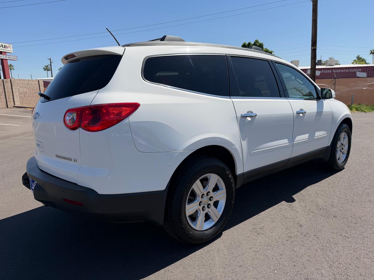 Chevrolet Traverse 2LT FWD 2012