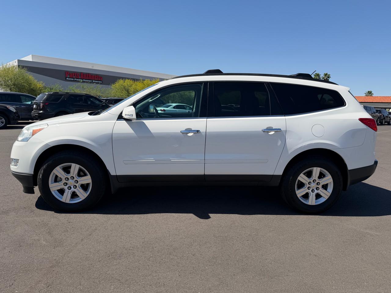 Chevrolet Traverse 2LT FWD 2012