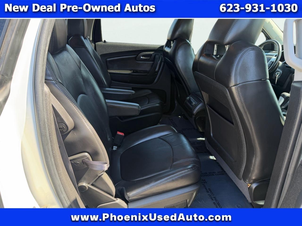 Chevrolet Traverse 2LT FWD 2012