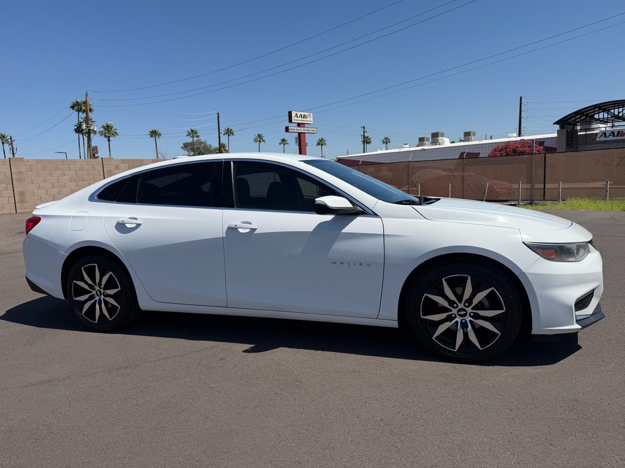 2017 Chevrolet Malibu 1LT