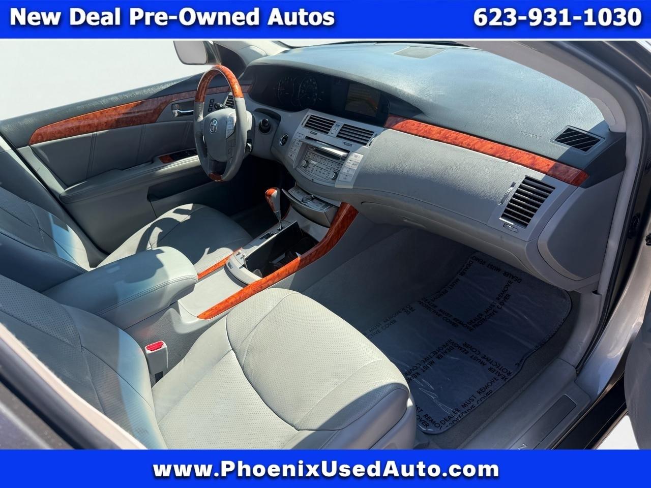 Toyota Avalon XL 2005