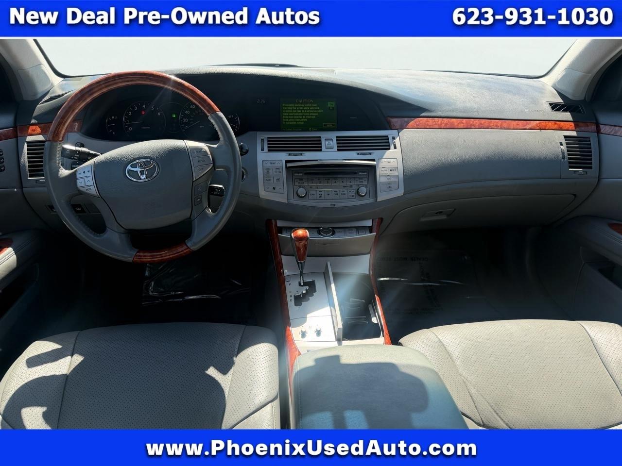 Toyota Avalon XL 2005