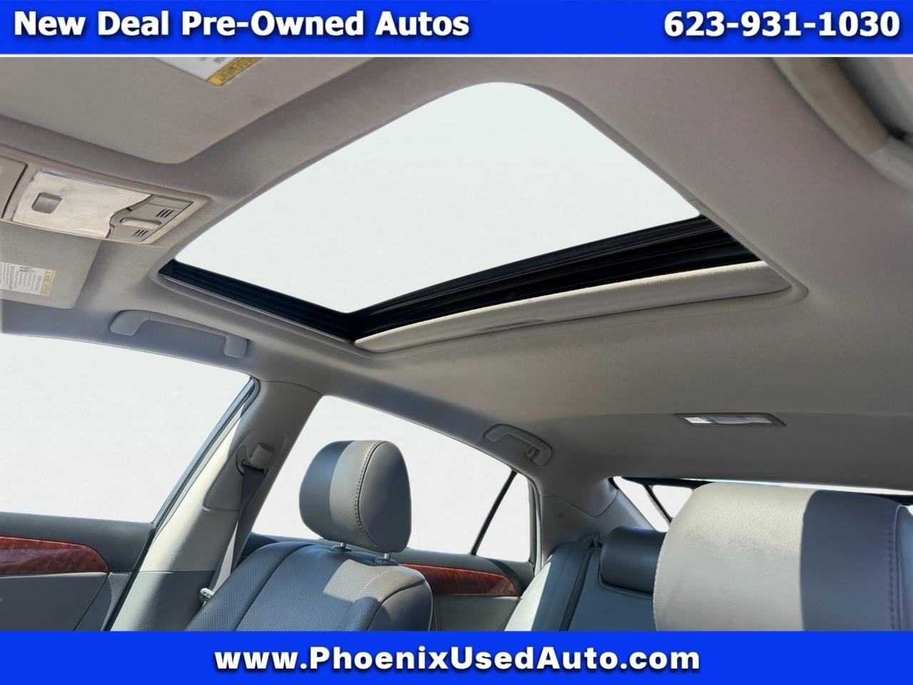 Toyota Avalon XL 2005