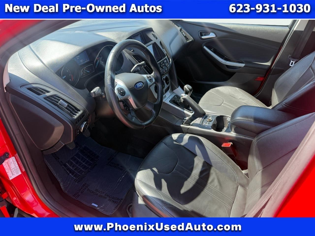 Ford Focus SE Sedan 2014