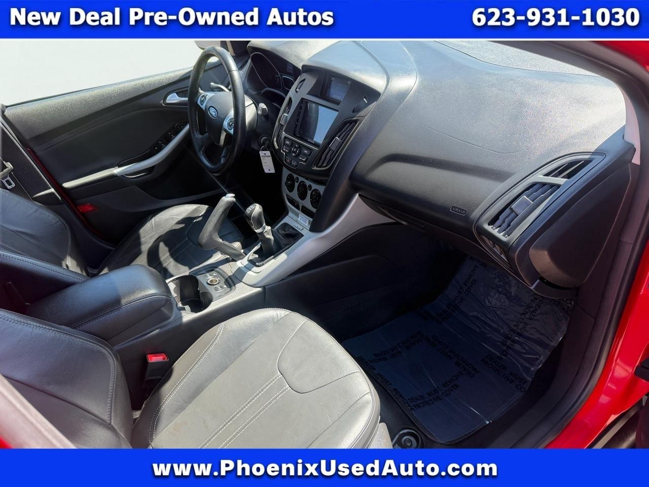 Ford Focus SE Sedan 2014