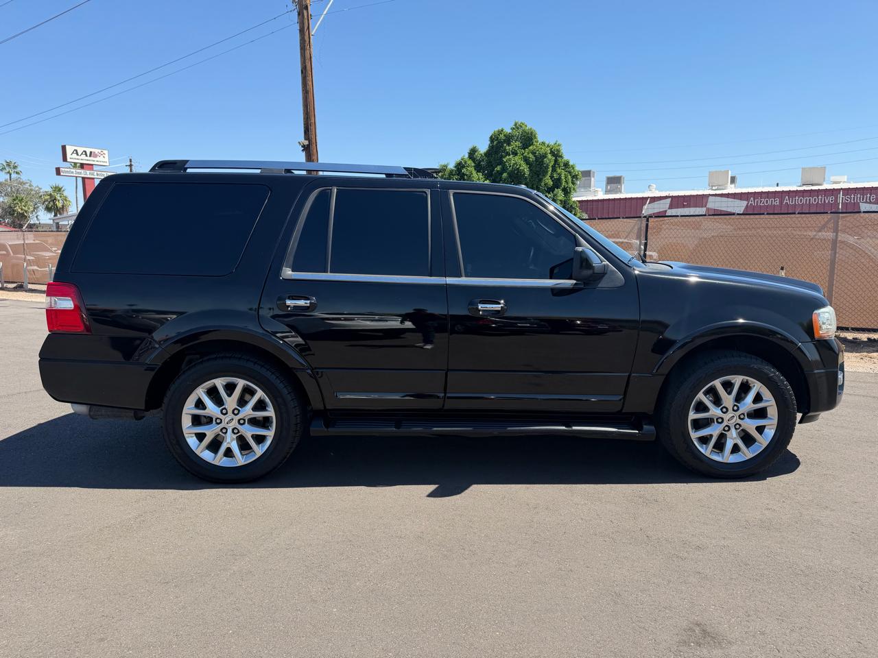 Ford Expedition Limited 2WD 2017