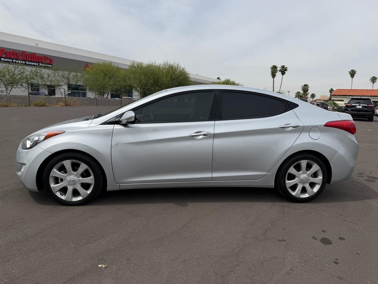 Hyundai Elantra Limited 2013