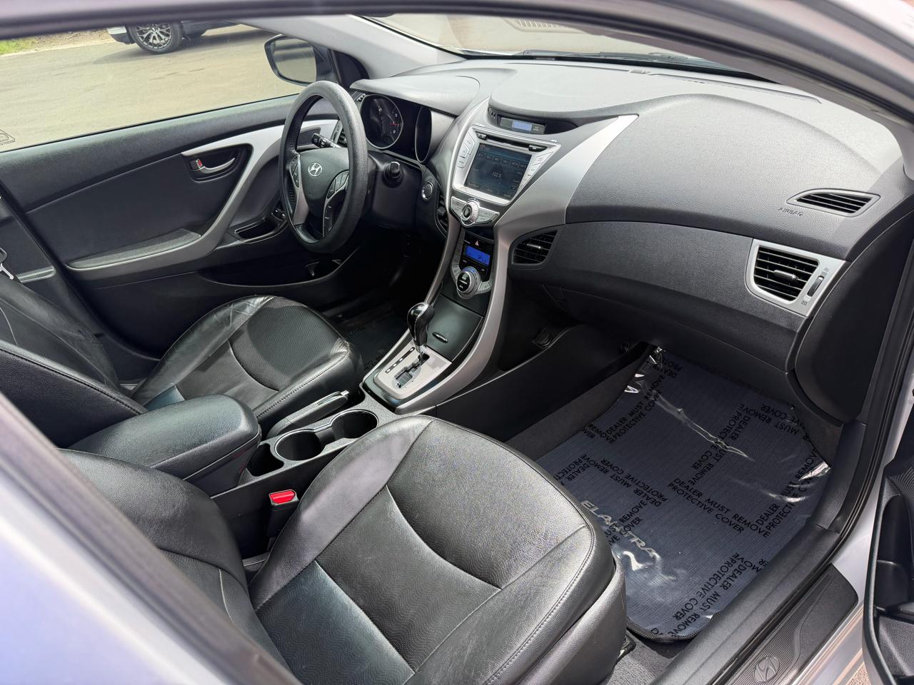 Hyundai Elantra Limited 2013