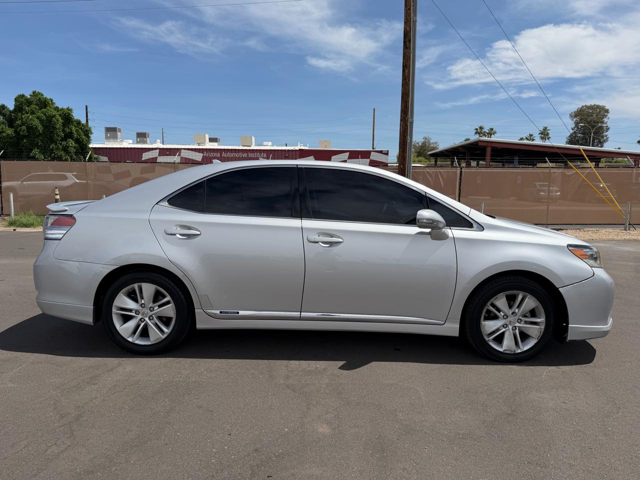 Lexus HS 250h Sedan 2010