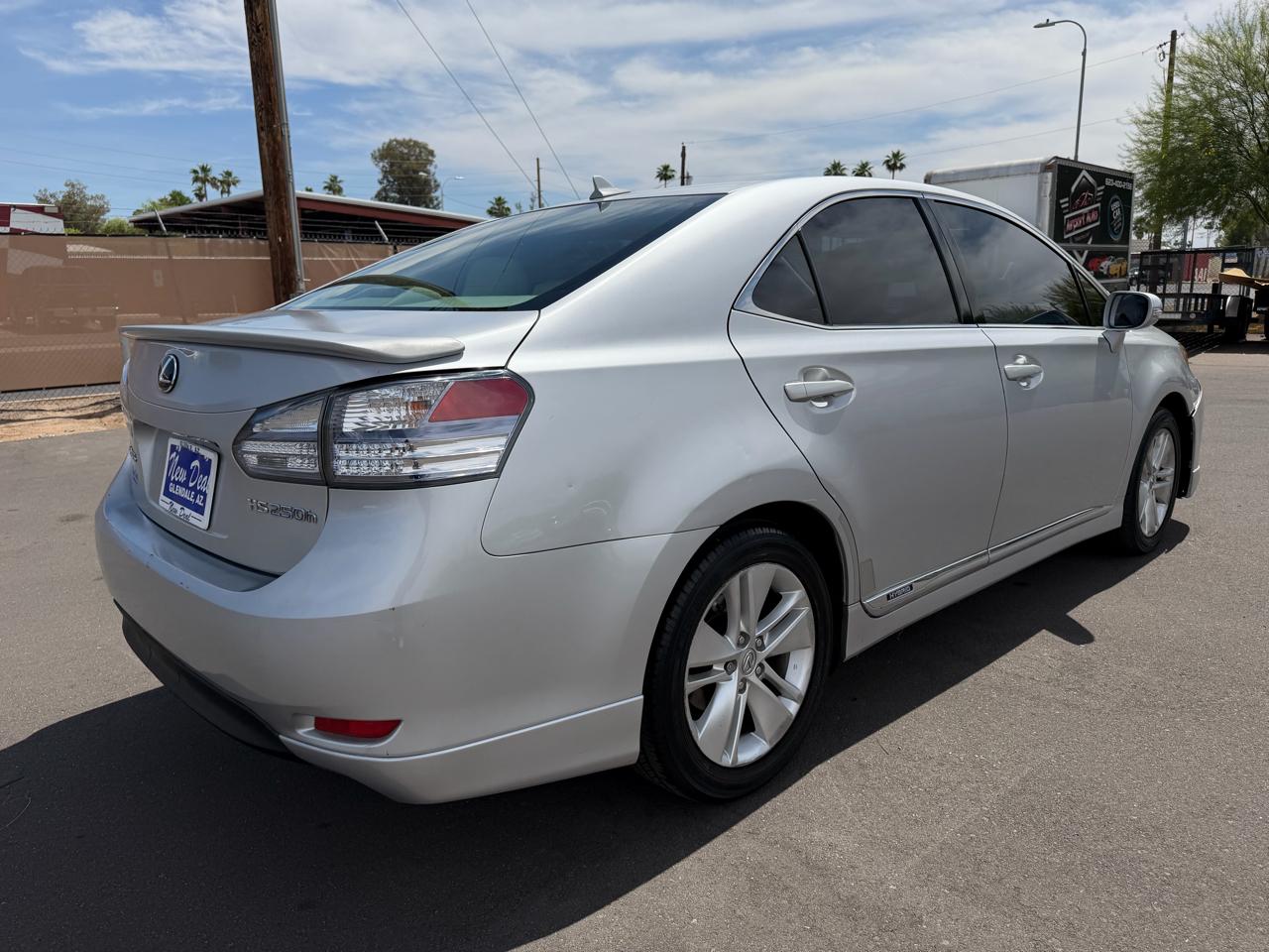 Lexus HS 250h Sedan 2010