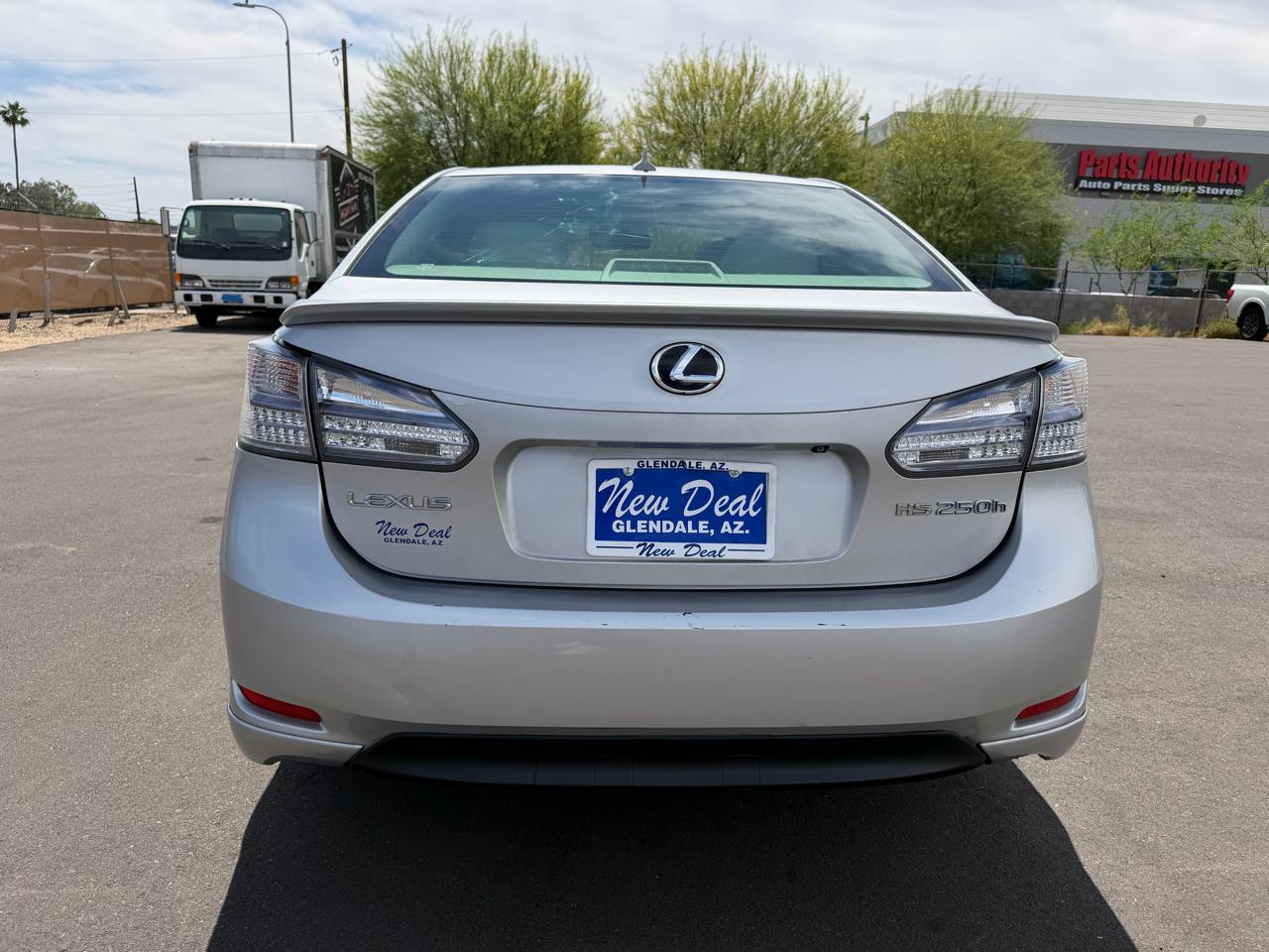 Lexus HS 250h Sedan 2010