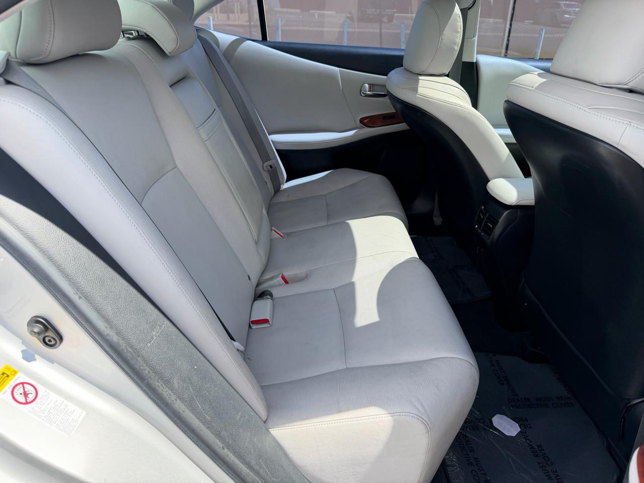 Lexus HS 250h Sedan 2010